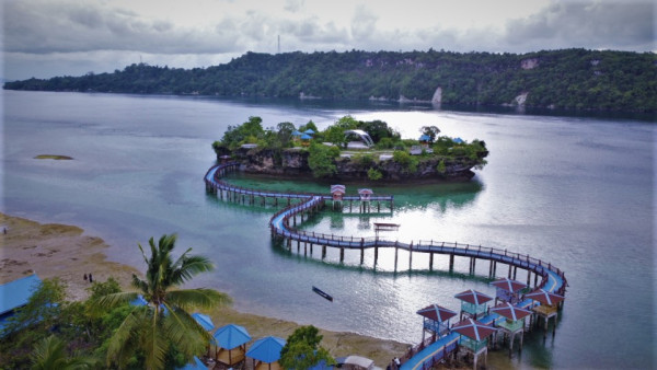 Trip ke Batu Sori, Spot Wisata Swafoto Favorit - Luvtrip