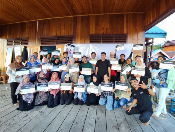 Teknik Fotografi dan Pembuatan Konten Media Sosial untuk Promosi