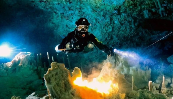 Cave Diving di Gua Lanto Baubau