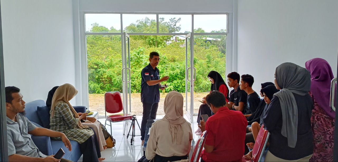 Pelatihan Fotografi dan Pengelolaan Media Sosial: Meningkatkan Pemberdayaan Digital bagi Perkumpulan Penyandang Disabilitas Indonesia (PPDI) Kota Baubau